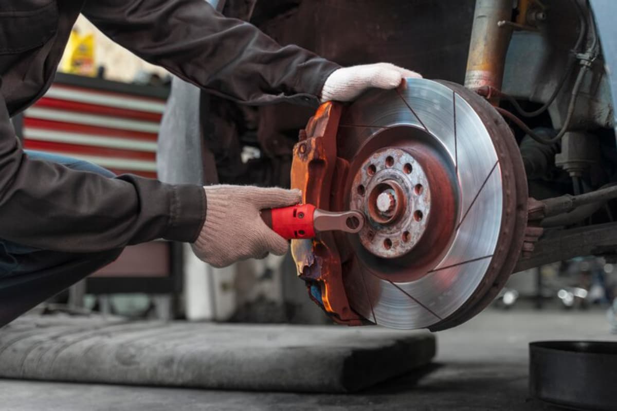 ABS System Repair Dubai – Expert Anti-Lock Braking Services